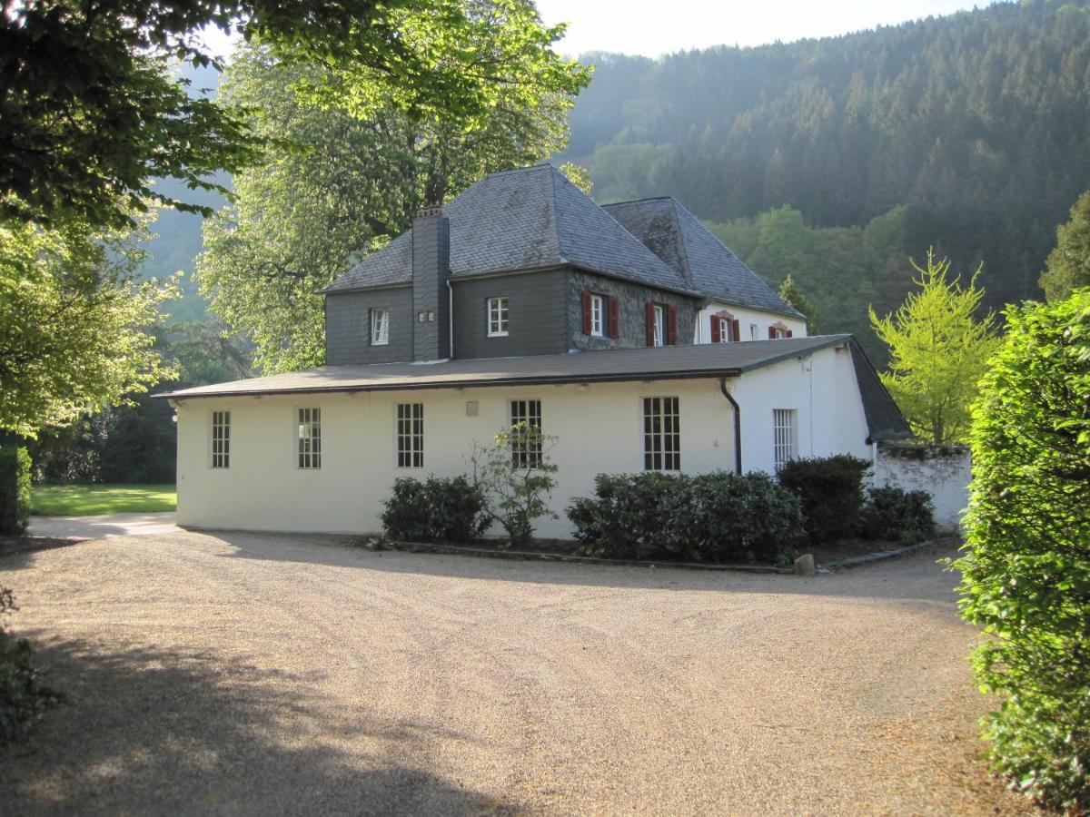 Ferienwohnung Weingut Villa Huesgen Am Moenchhof Traben-Trarbach Esterno foto